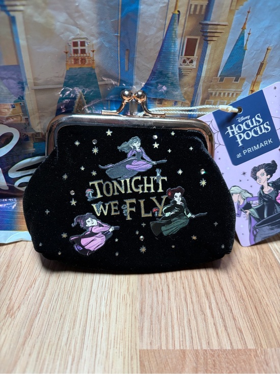 Disney Handbags - Disney Hocus Pocus Sanderson Sisters Clasp Coin Purse *Primark* New with Tags